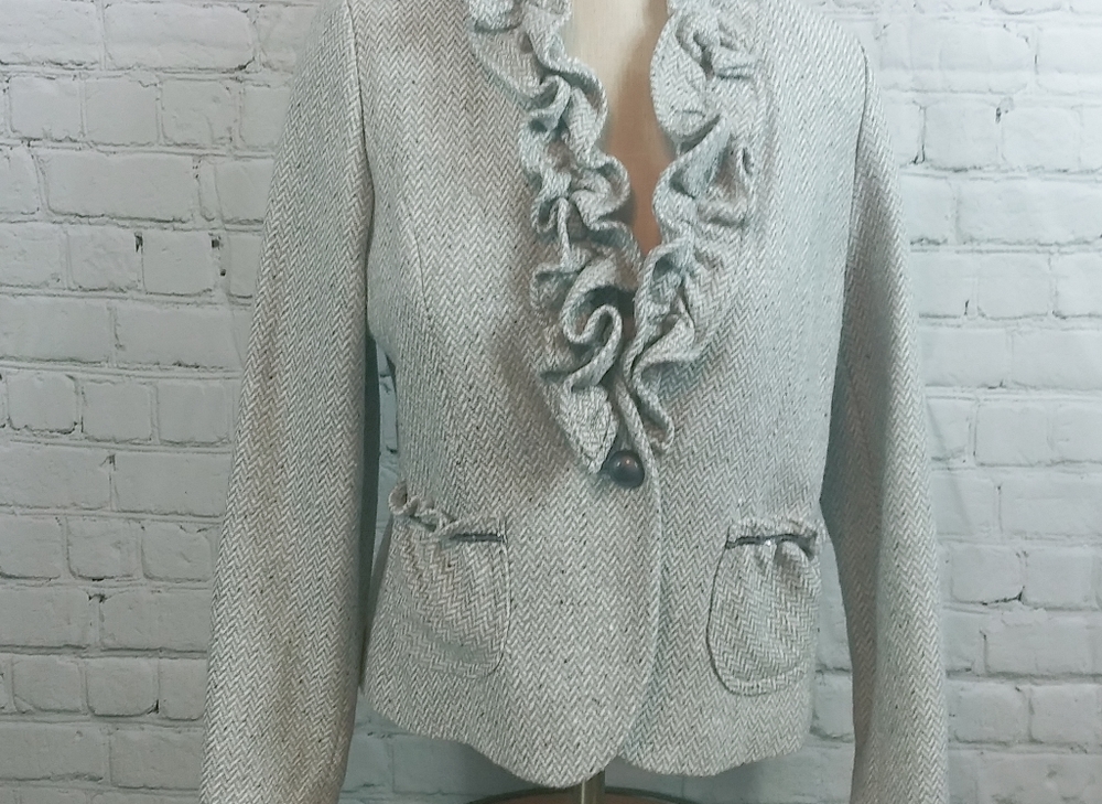 New. Josephine jacket size 6 petite